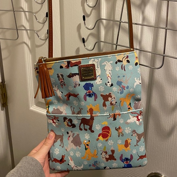 2017 Disney dog Dooney and Bourke in pastel blue - Picture 2 of 5
